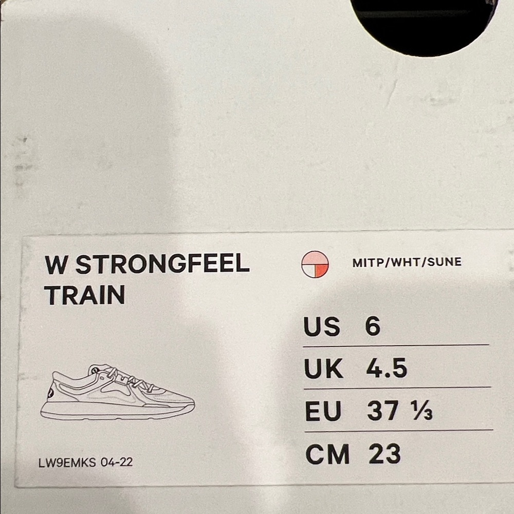 Lululemon Strongfeel Women's Training Shoe Size 6
Brand NEW - Picture 9 of 9